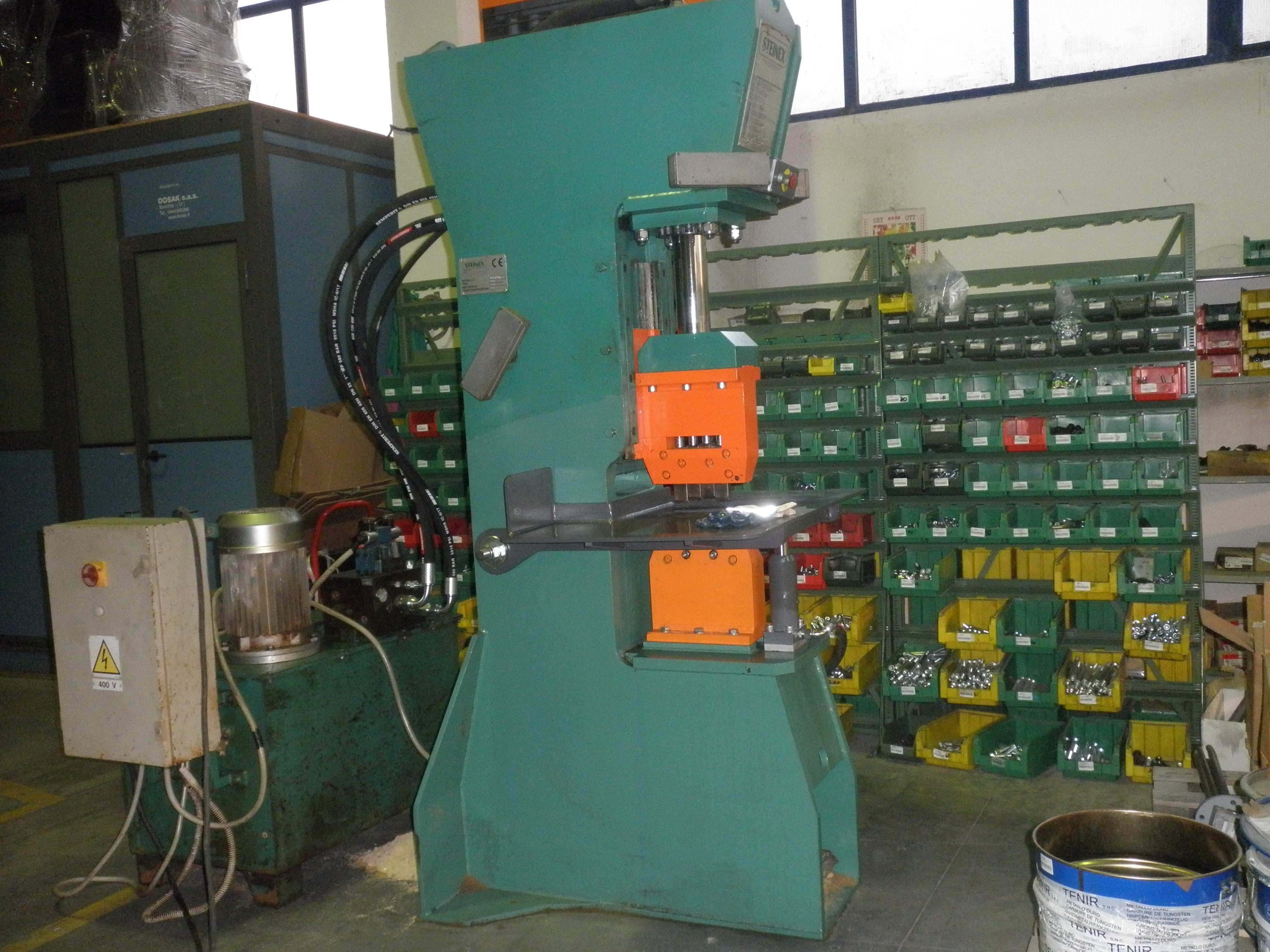 Used Stone splitting machine Steinex mod Igloo 160×230 35T